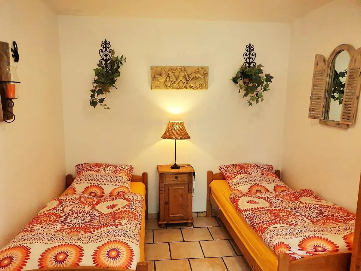Ferienhaus Kutscherhaus Casa Chabeli - Berlin, Max 11 Personen Nyaraló Berlin