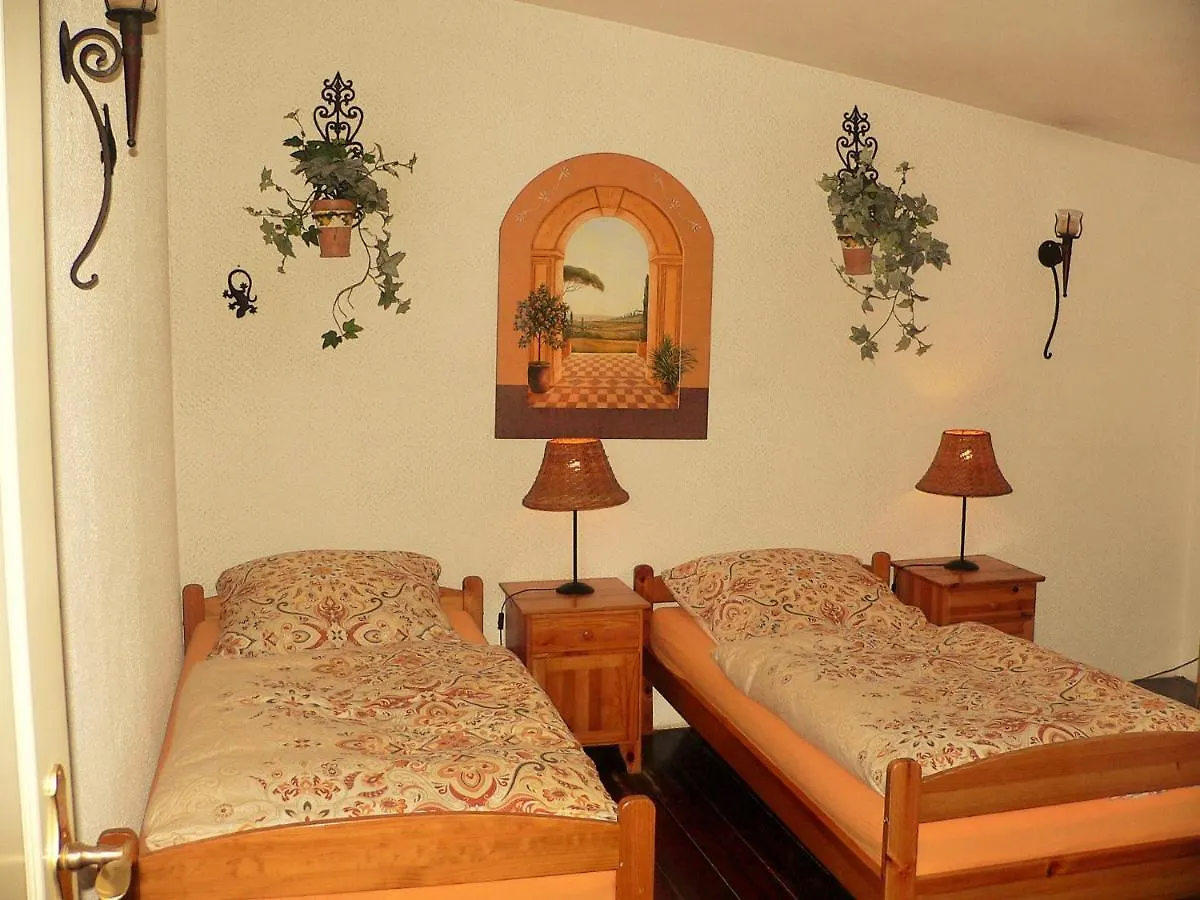 Ferienhaus Kutscherhaus Casa Chabeli - Berlin, Max 11 Personen 0*, Berlin Germany