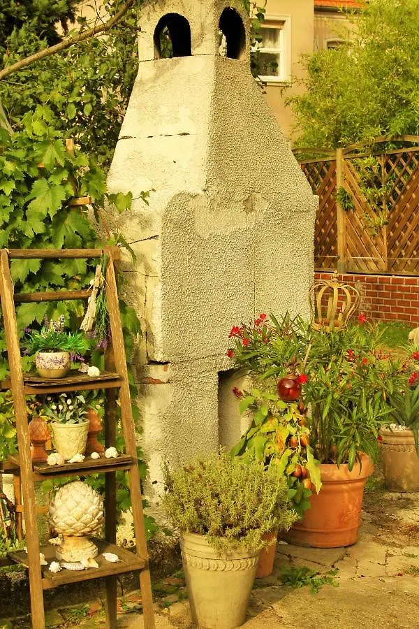Ferienhaus Kutscherhaus Casa Chabeli - Berlin, Max 11 Personen Holiday home