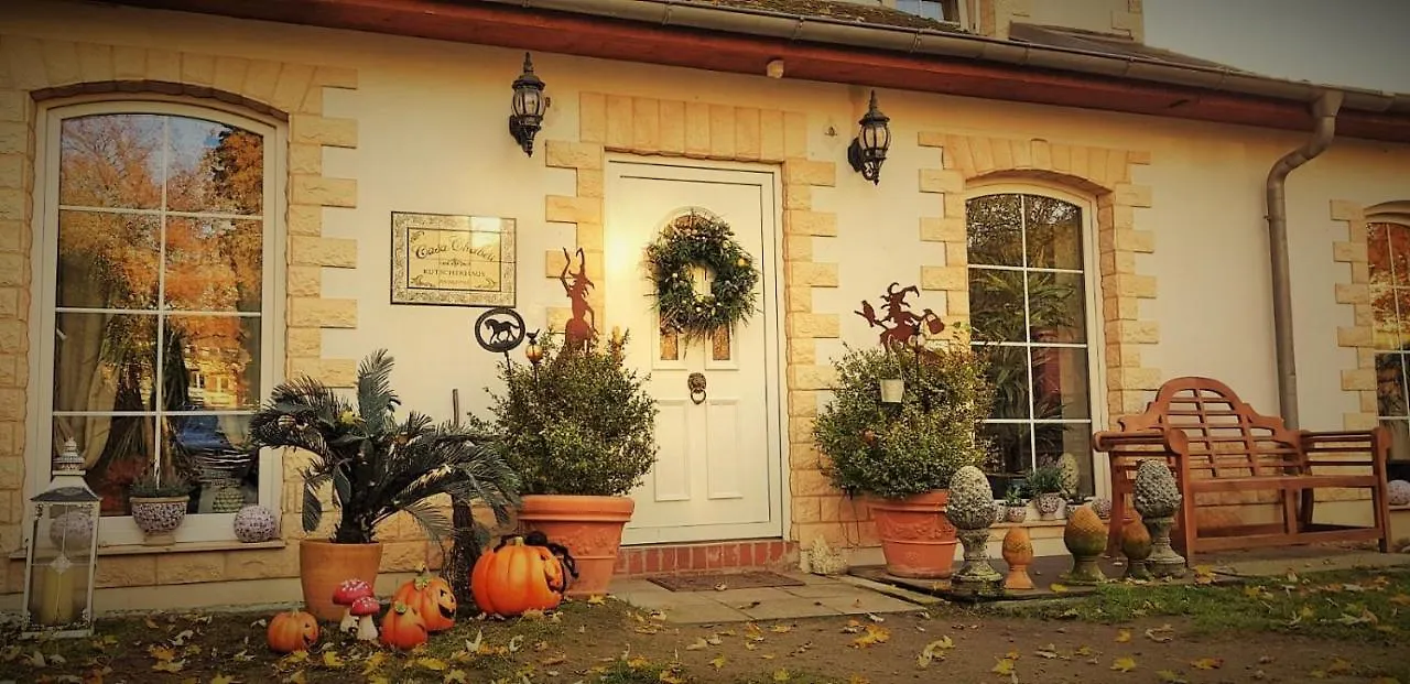 Ferienhaus Kutscherhaus Casa Chabeli - Berlin, Max 11 Personen 0*, Berlin Germany