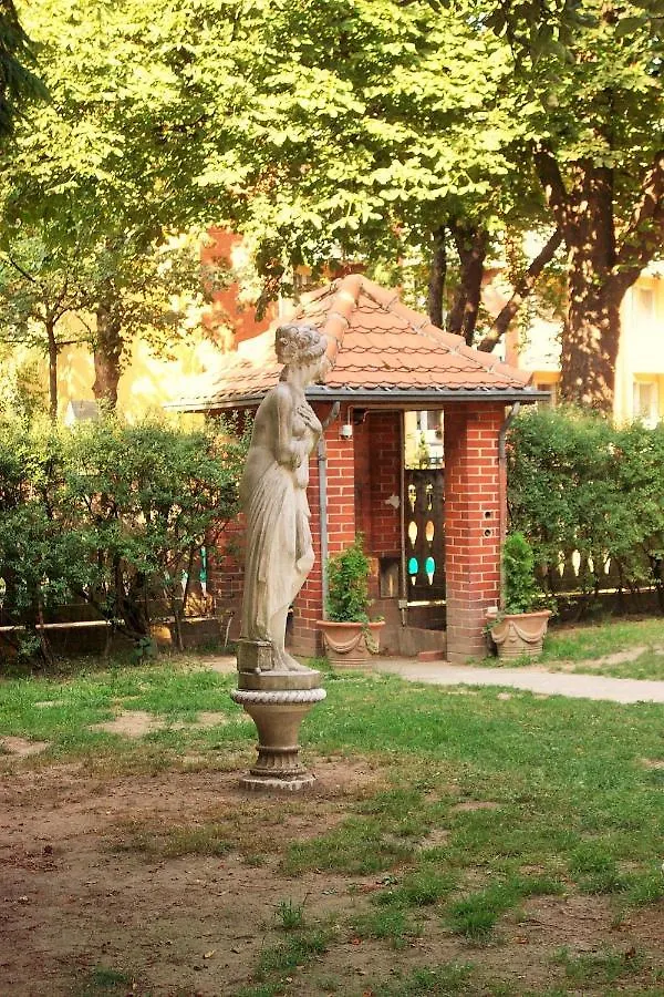 Ferienhaus Kutscherhaus Casa Chabeli - Berlin, Max 11 Personen 0*, Berlin Germany